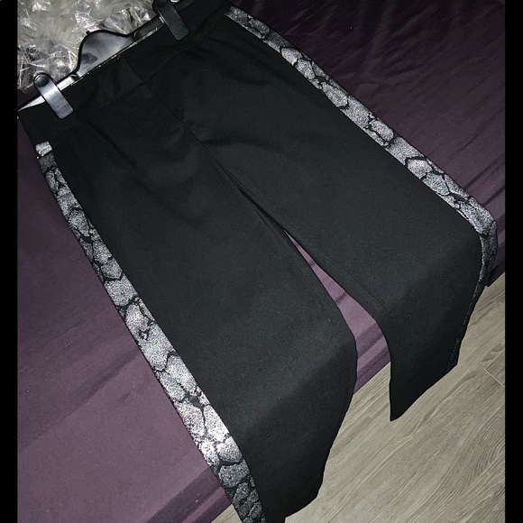 NEW Dress Capri Pants ๐ - Picture 1 of 3